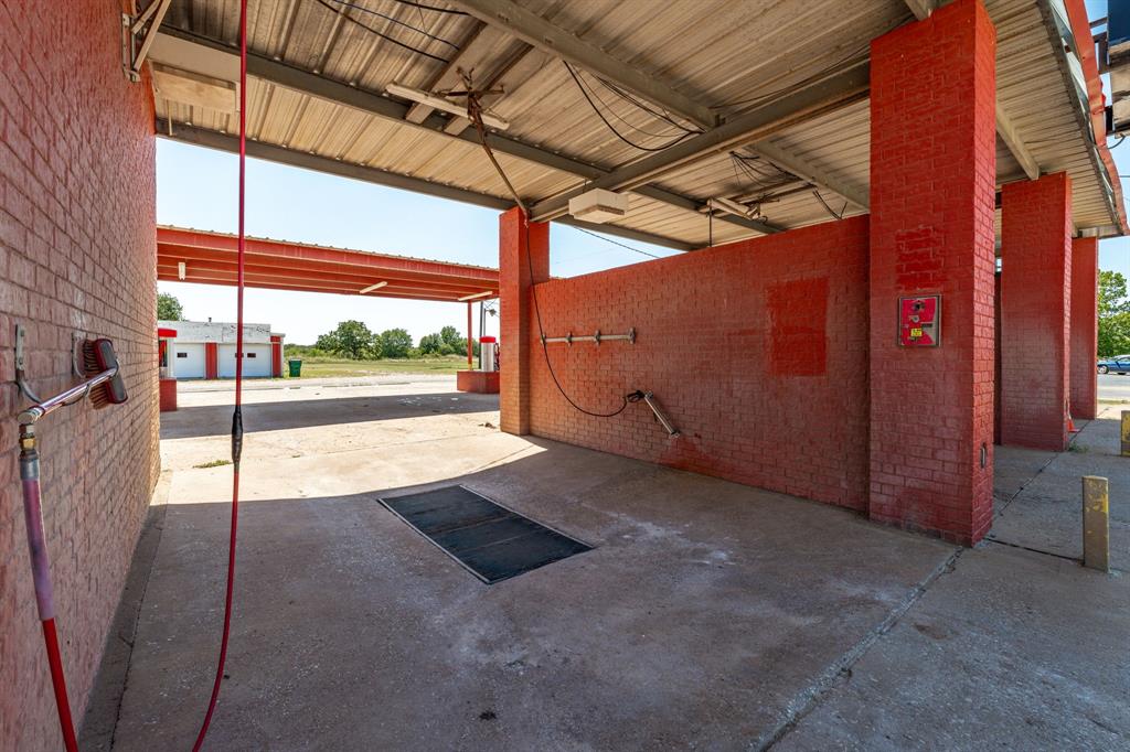 929 E Main Street - Photo 4