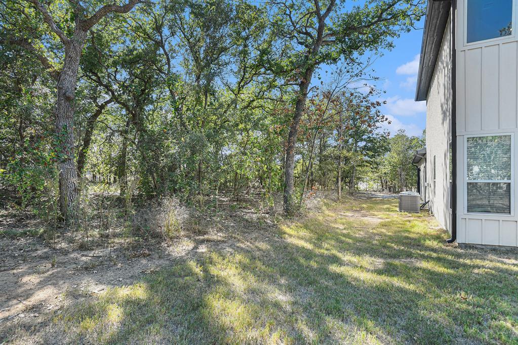 811 County Road 3451 - Photo 29