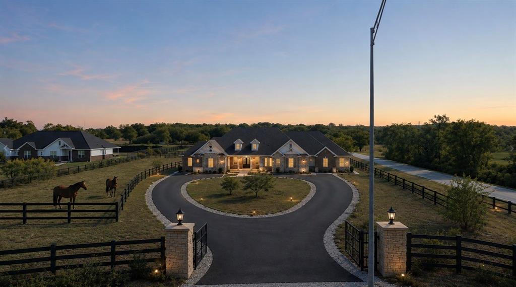2424 County Road 913 - Photo 2
