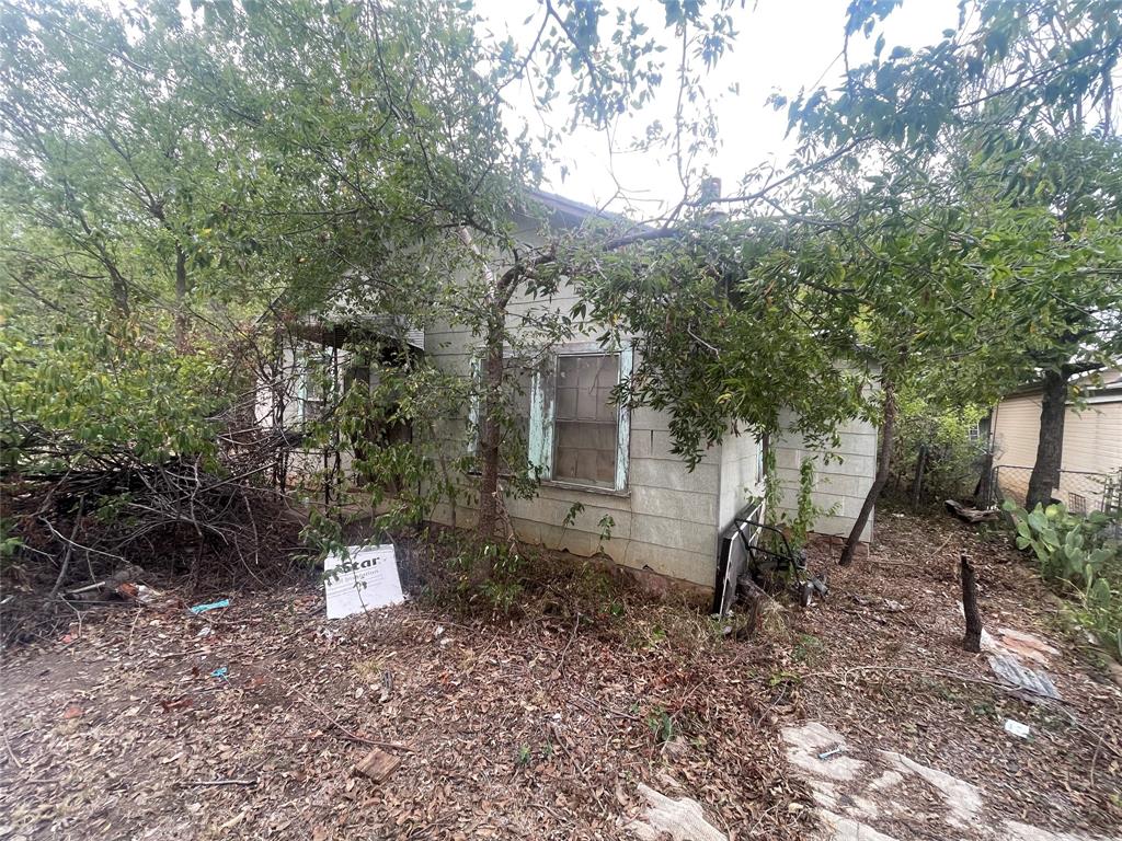 210 & 212 W 2nd Street - Photo 1