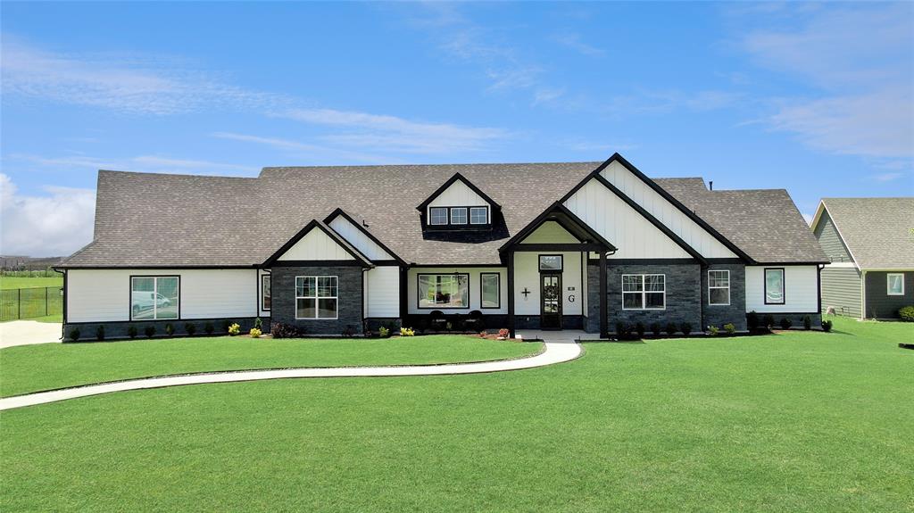801 Lexington Lane - Photo 1