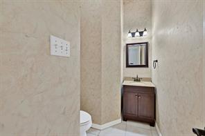 7308 Wooded Acres Trail - Photo 10