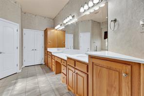 7308 Wooded Acres Trail - Photo 32