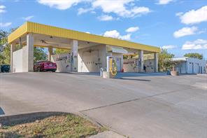 3937 Lee Street - Photo 2