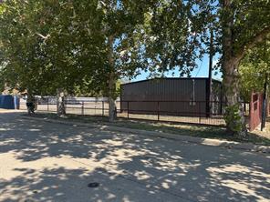 614 N Crockett Street - Photo 6