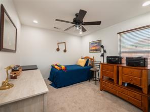 614 W 3rd Street - Photo 22
