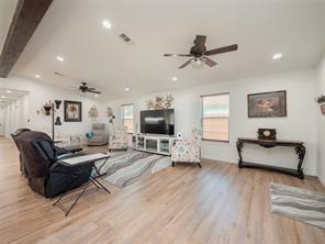 614 W 3rd Street - Photo 5
