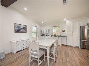 614 W 3rd Street - Photo 8