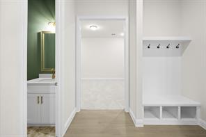 4726 Hawthorn Hills - Photo 16