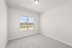 4726 Hawthorn Hills - Photo 7