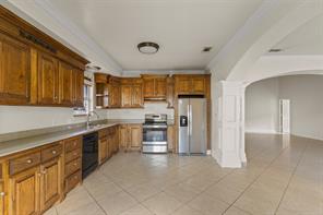 490 Lynne Drive - Photo 11