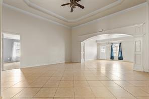 490 Lynne Drive - Photo 5