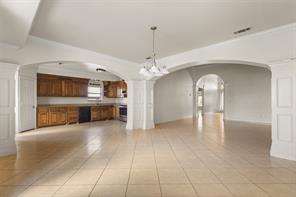 490 Lynne Drive - Photo 7
