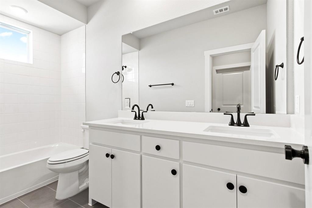 2020 NE Aldrich Mews - Photo 31