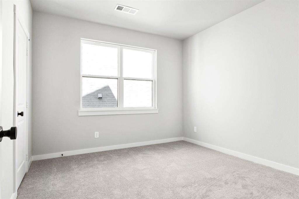 2020 NE Aldrich Mews - Photo 34