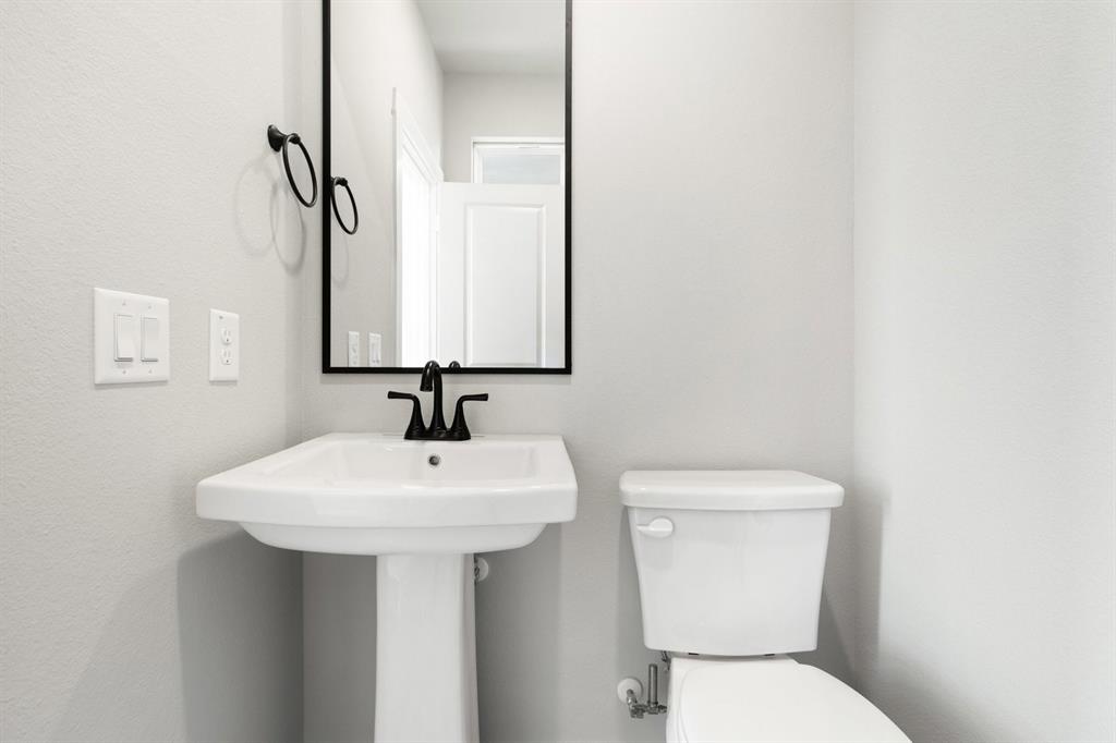 2020 NE Aldrich Mews - Photo 36