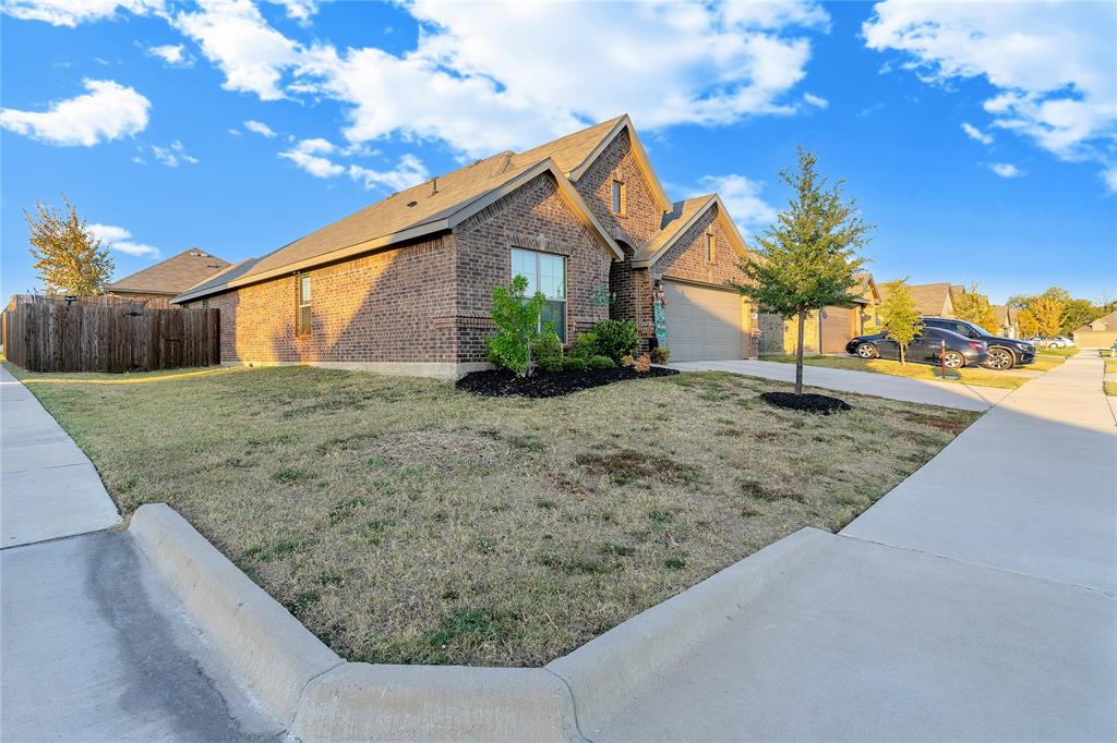 120 Cheryl Drive - Photo 1