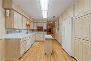 1003 Royal Lane - Photo 8