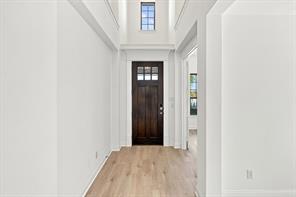 2928 Manchester Court - Photo 3
