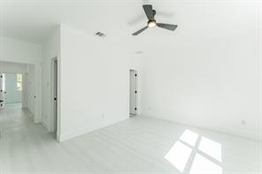 206 Ross Street W - Photo 14
