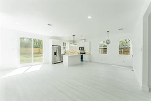 206 Ross Street W - Photo 5