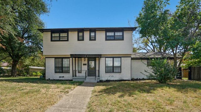 8036 Woodhue Circle