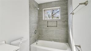 8036 Woodhue Circle - Photo 16