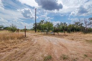 3995 FM 1176 - Photo 5