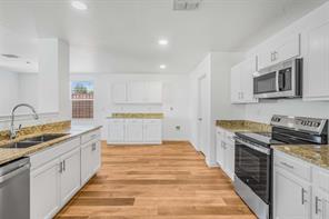 2905 Meadow Bluff Drive - Photo 10