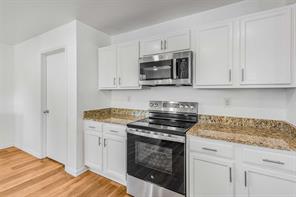 2905 Meadow Bluff Drive - Photo 12