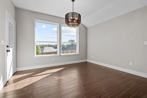 16517 Crossing Circle - Photo 11