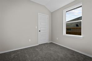 16517 Crossing Circle - Photo 13