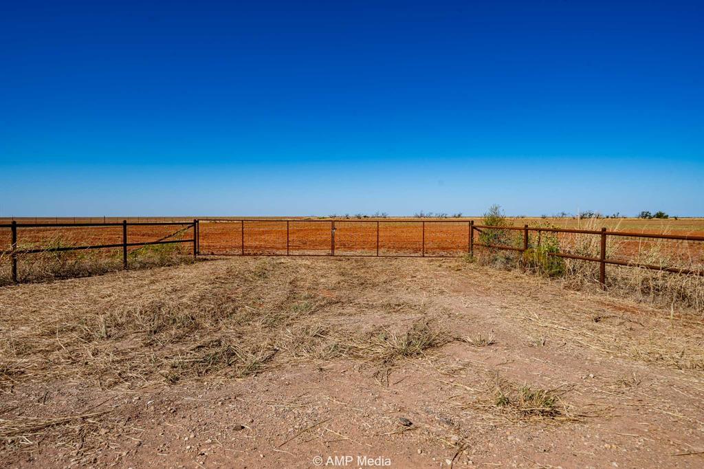 1504 CR 423 - Photo 18