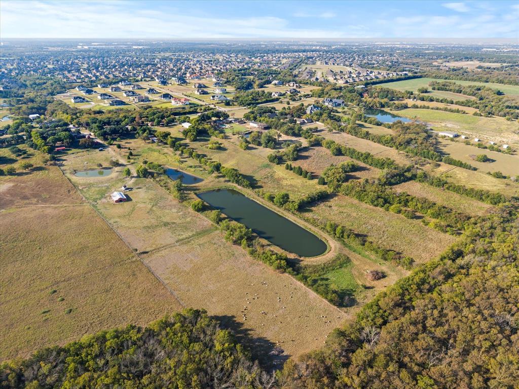 359 Town East Boulevard - Photo 9
