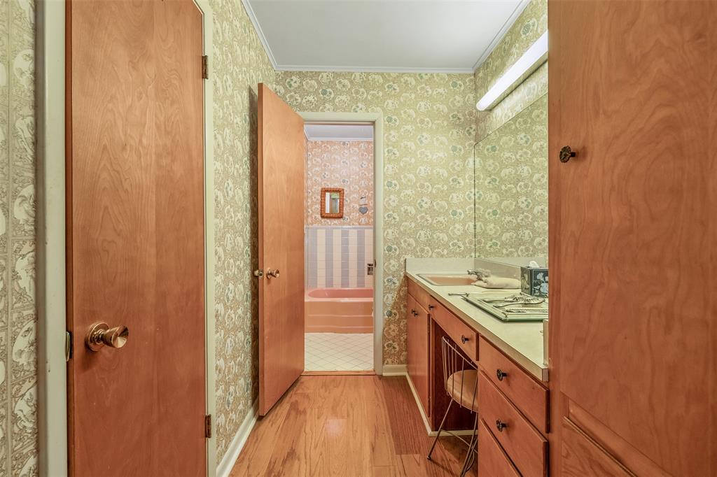 1858 S Dickinson Drive - Photo 11