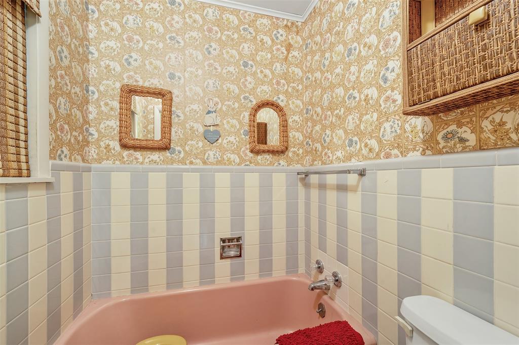 1858 S Dickinson Drive - Photo 12