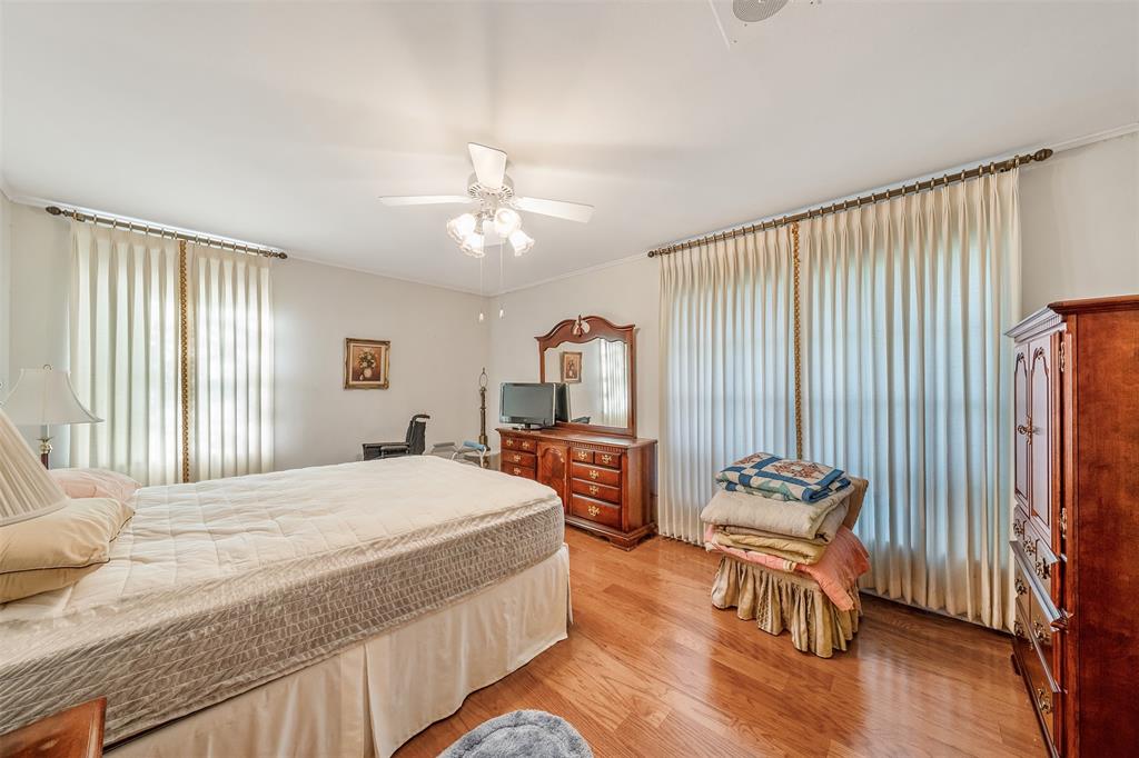 1858 S Dickinson Drive - Photo 9