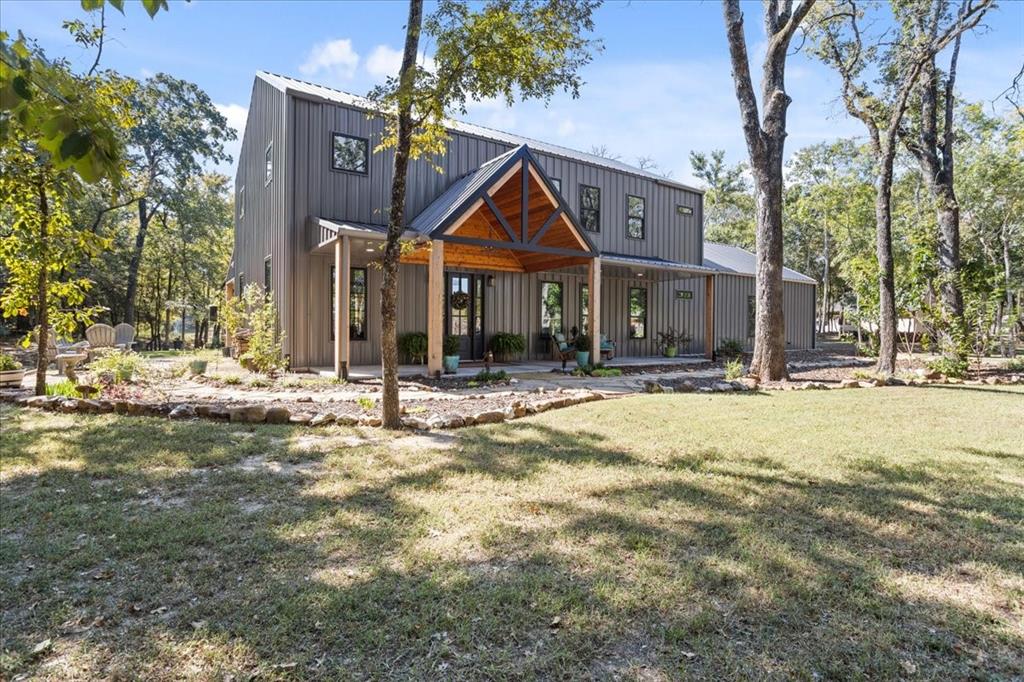 647 County Road 3318 - Photo 1