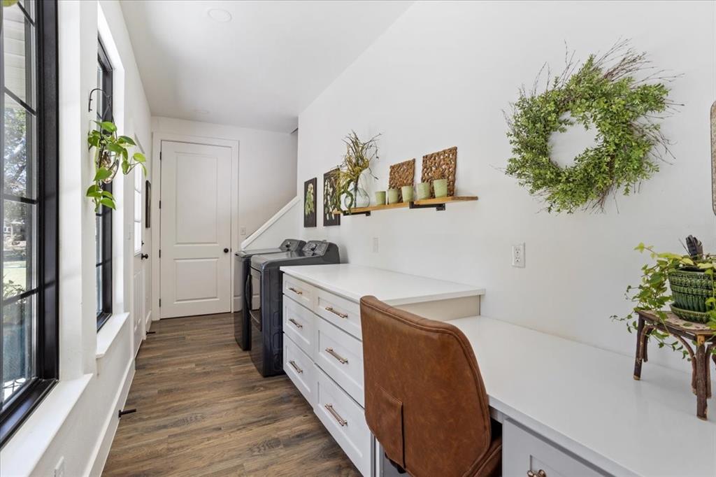 647 County Road 3318 - Photo 17