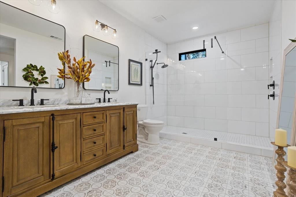 647 County Road 3318 - Photo 22