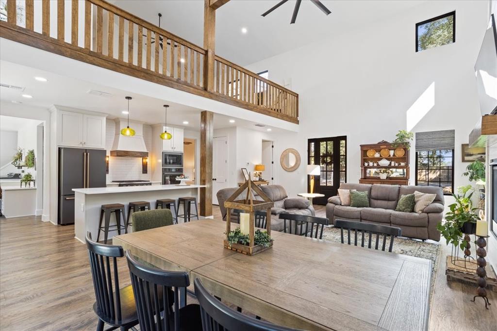 647 County Road 3318 - Photo 3