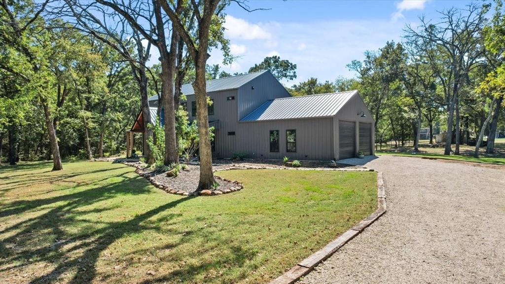 647 County Road 3318 - Photo 34