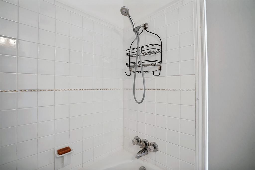 1319 Tulane Drive - Photo 20