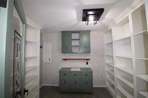 818 E Clinton - Photo 10