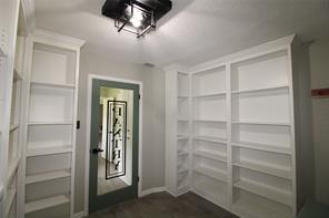 818 E Clinton - Photo 11
