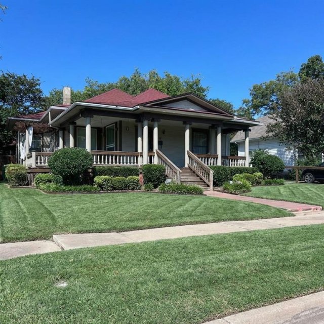 112 N Grand Avenue