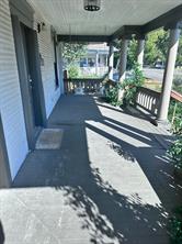 112 N Grand Avenue - Photo 4