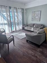 112 N Grand Avenue - Photo 9