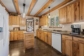 312 County Road 2100 - Photo 11
