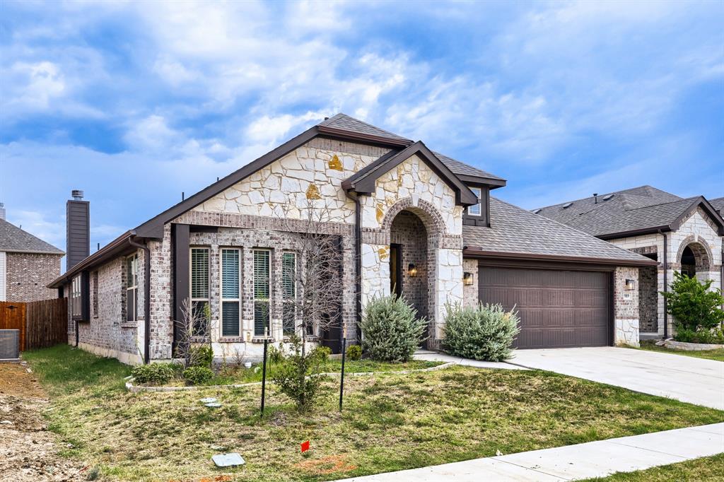 989 Imperial Eagle Road - Photo 2
